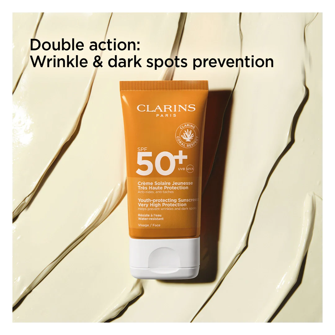 Clarins Youth-protecting Sunscreen Very High Protection SPF50+ - Image 3